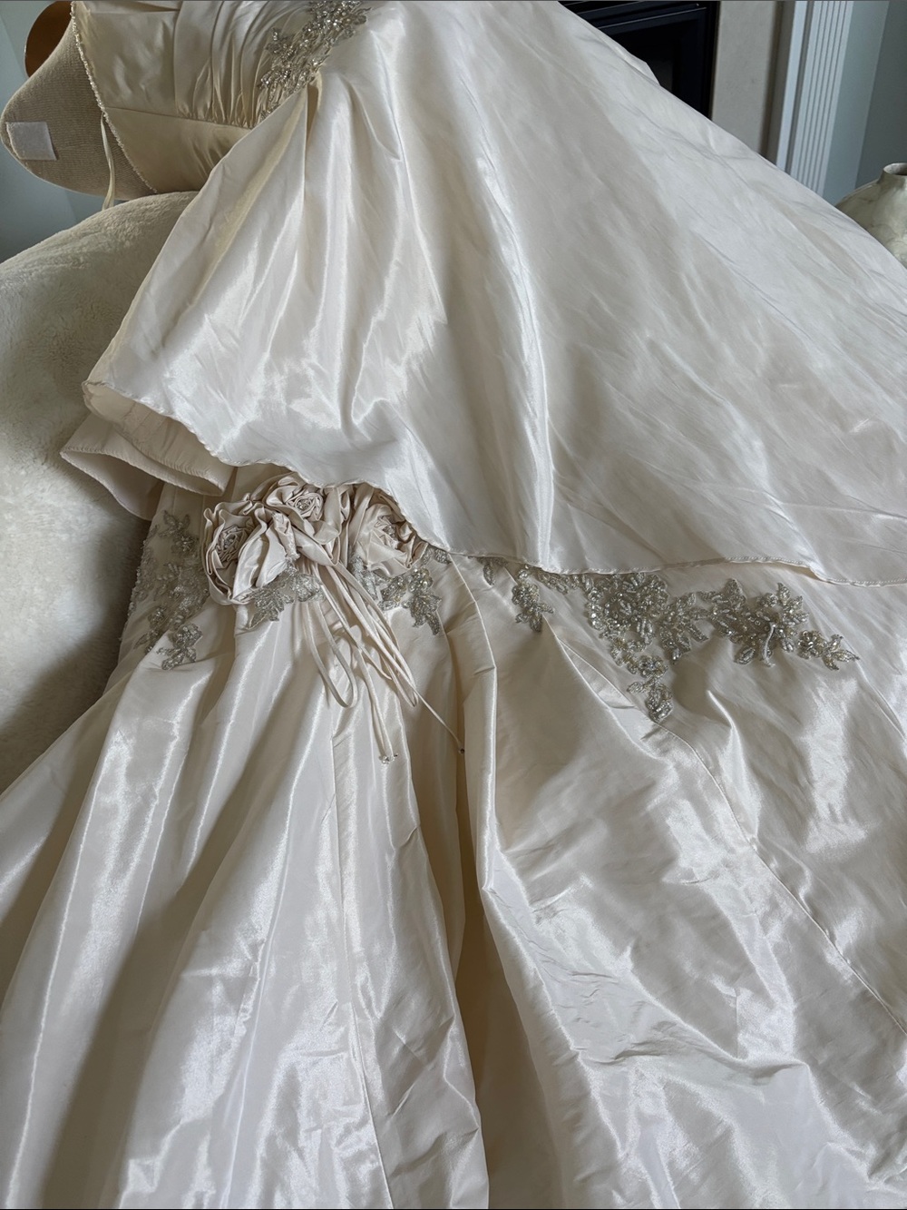 Maggie Sottero Haute Couture Ivory Strapless French Taffeta Wedding Gown - Picture 9 of 13